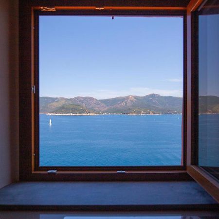 Helloelba Appartamento Il Faro Portoferraio Eksteriør bilde