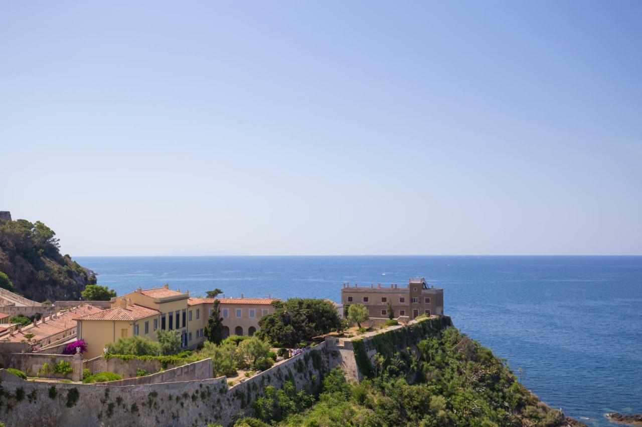 Helloelba Appartamento Il Faro Portoferraio Eksteriør bilde
